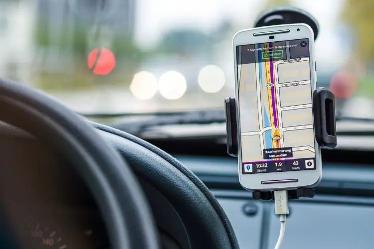 How GPS Trackers Improve Driving Behavior